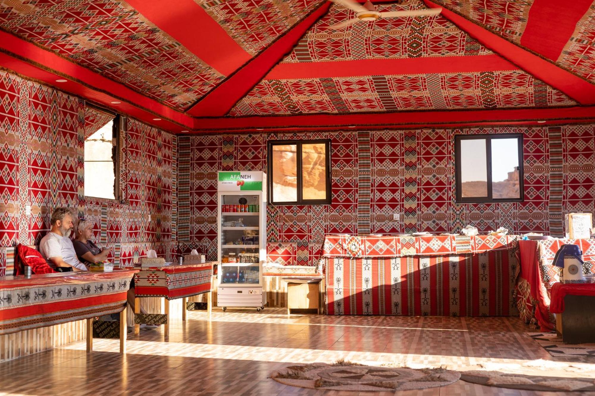 Beduin Star Trail Camp Bed & Breakfast Wadi Rum Ngoại thất bức ảnh