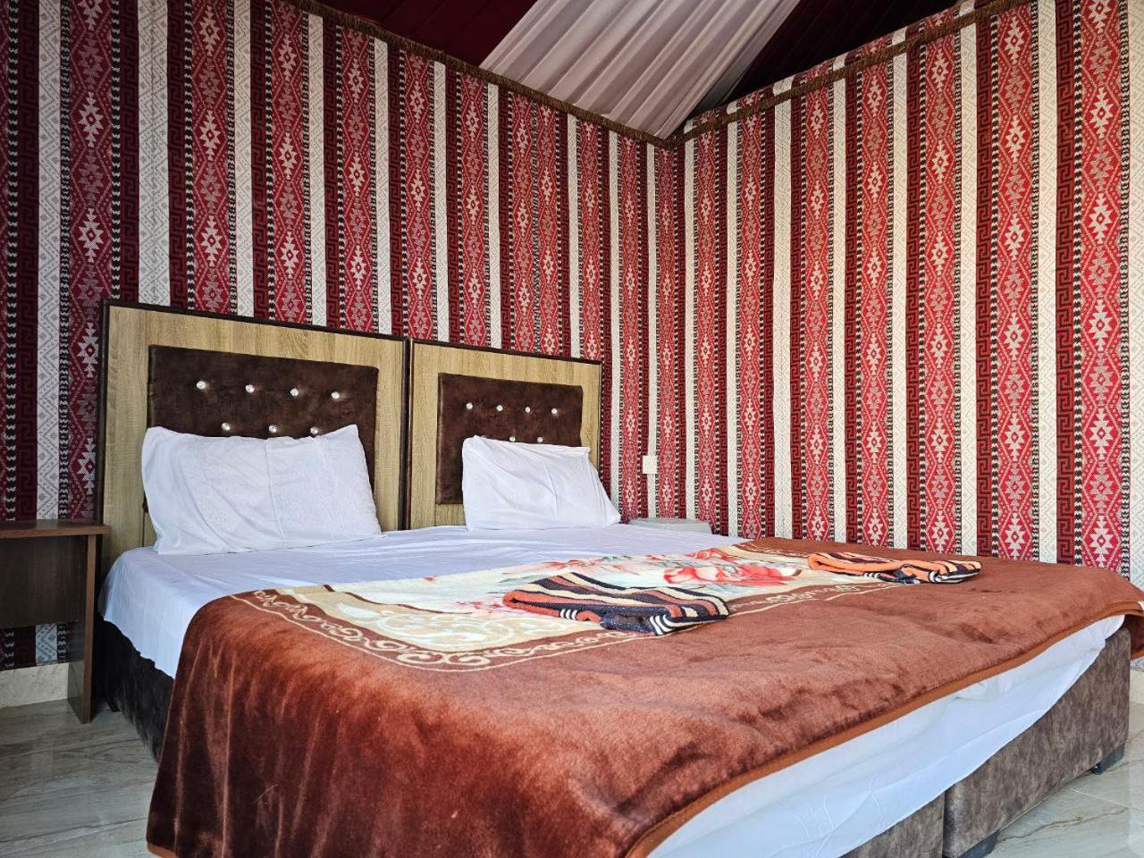 Beduin Star Trail Camp Bed & Breakfast Wadi Rum Ngoại thất bức ảnh