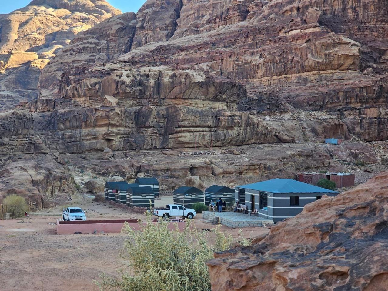 Beduin Star Trail Camp Bed & Breakfast Wadi Rum Ngoại thất bức ảnh