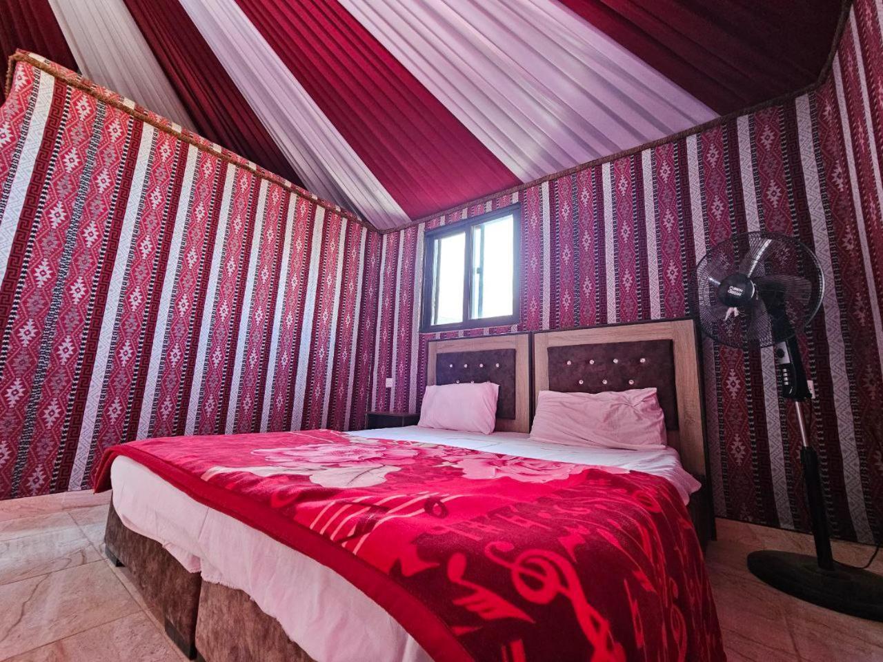 Beduin Star Trail Camp Bed & Breakfast Wadi Rum Ngoại thất bức ảnh