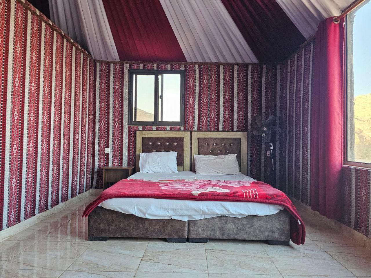 Beduin Star Trail Camp Bed & Breakfast Wadi Rum Ngoại thất bức ảnh