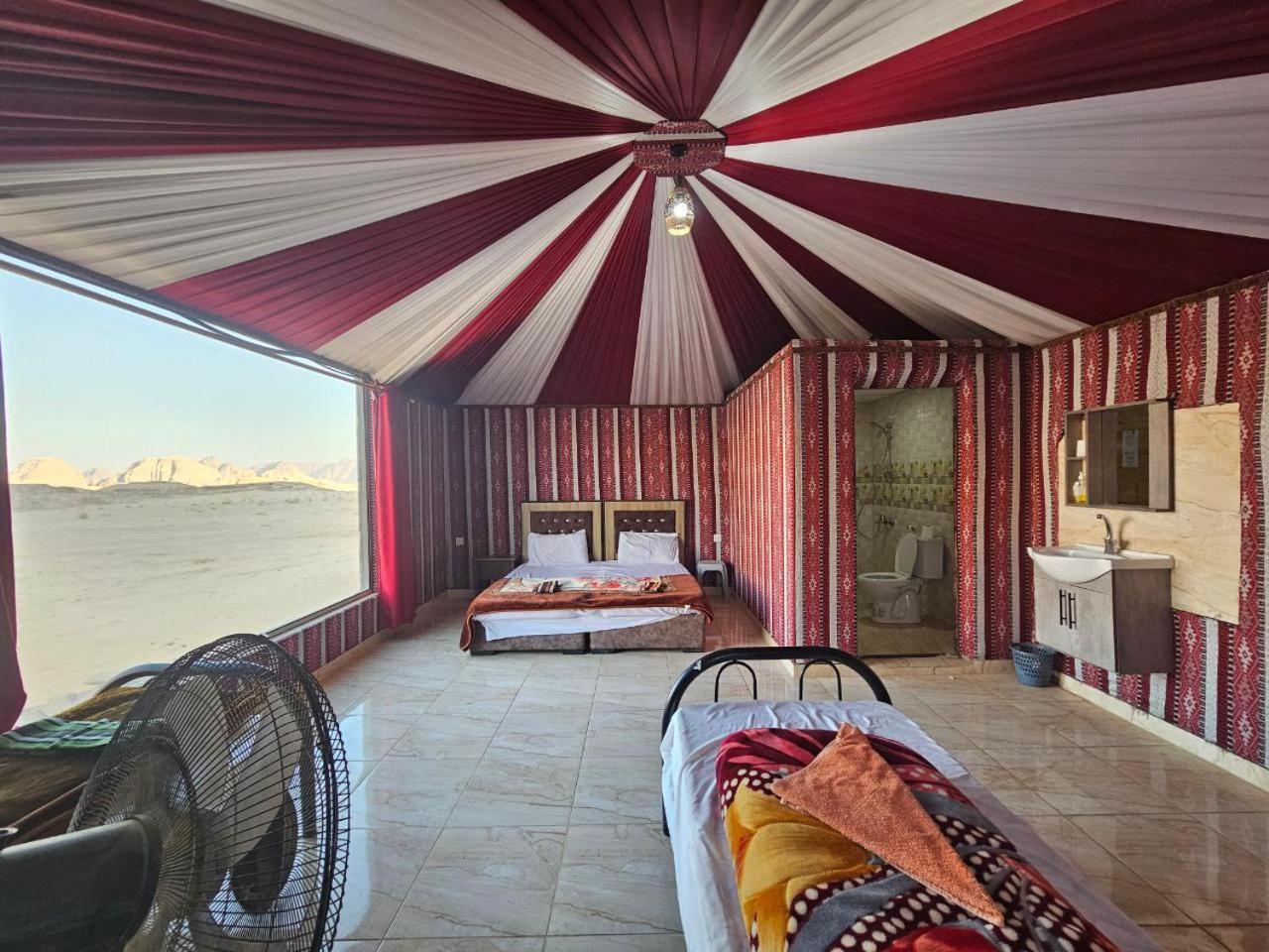 Beduin Star Trail Camp Bed & Breakfast Wadi Rum Ngoại thất bức ảnh