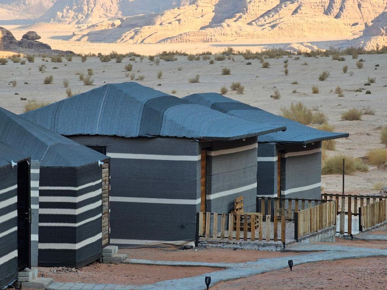 Beduin Star Trail Camp Bed & Breakfast Wadi Rum Ngoại thất bức ảnh