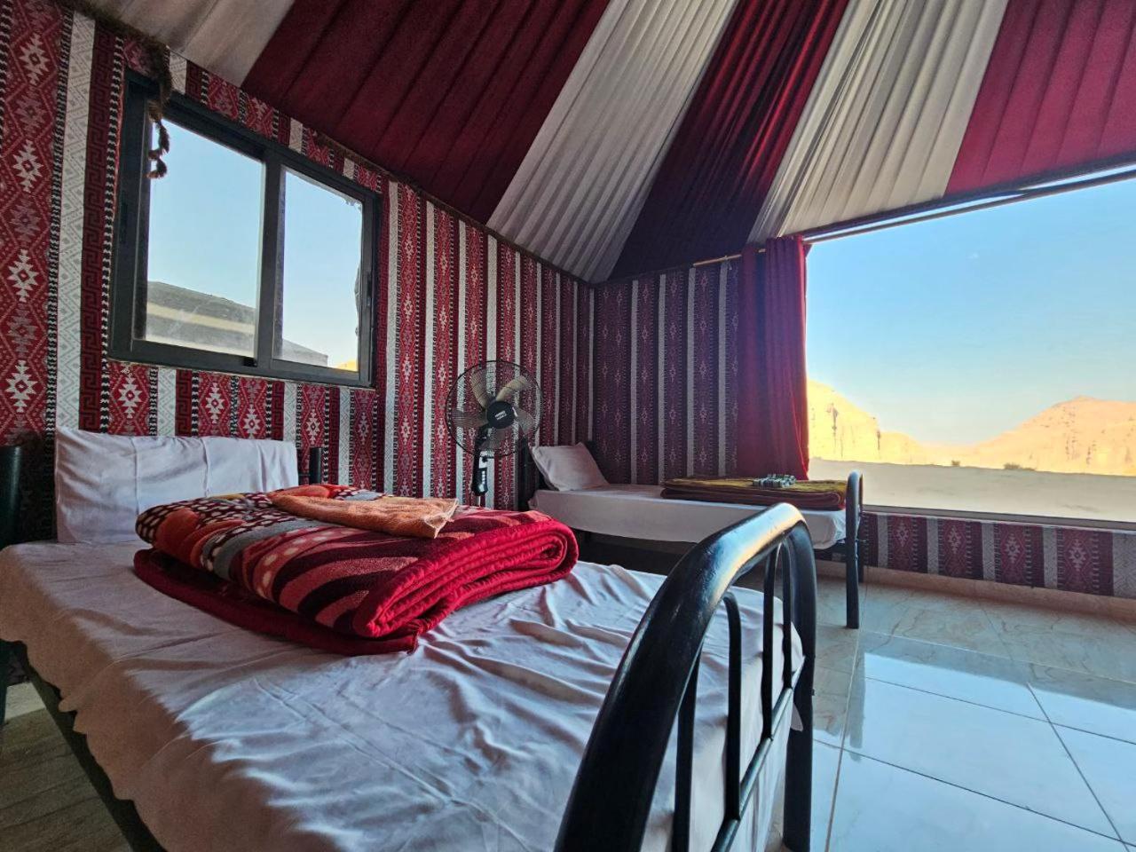 Beduin Star Trail Camp Bed & Breakfast Wadi Rum Ngoại thất bức ảnh