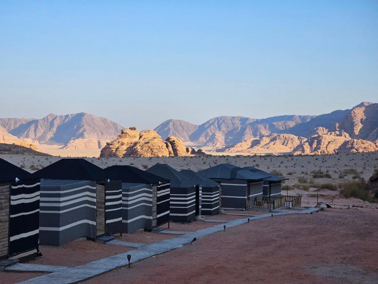 Beduin Star Trail Camp Bed & Breakfast Wadi Rum Ngoại thất bức ảnh