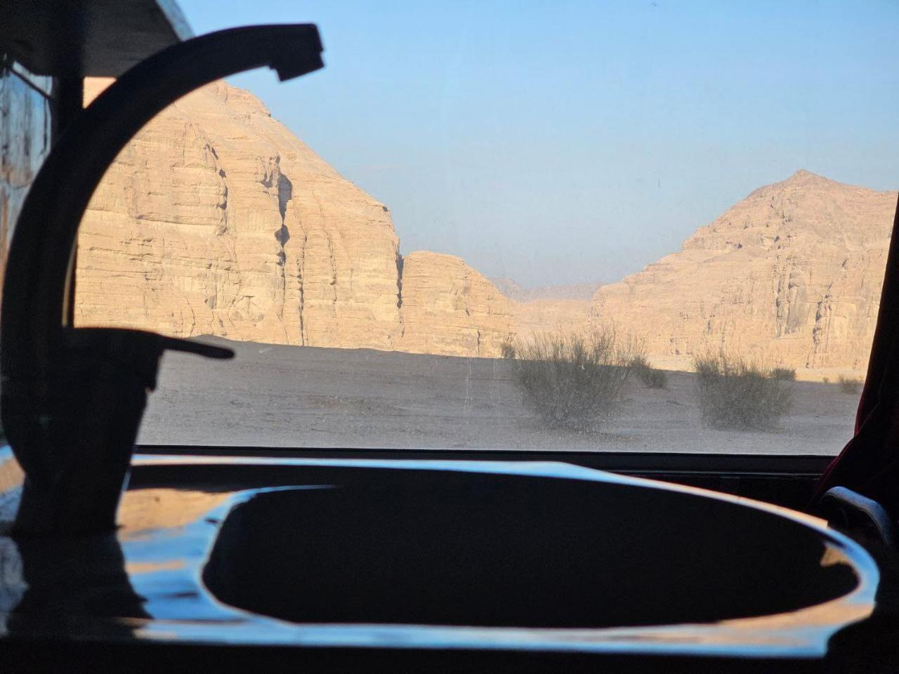 Beduin Star Trail Camp Bed & Breakfast Wadi Rum Ngoại thất bức ảnh